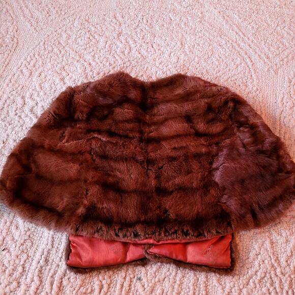 Vtg Brown Fur Shrug stole Jacobs Hamburg NY Monogram - Picture 3 of 7